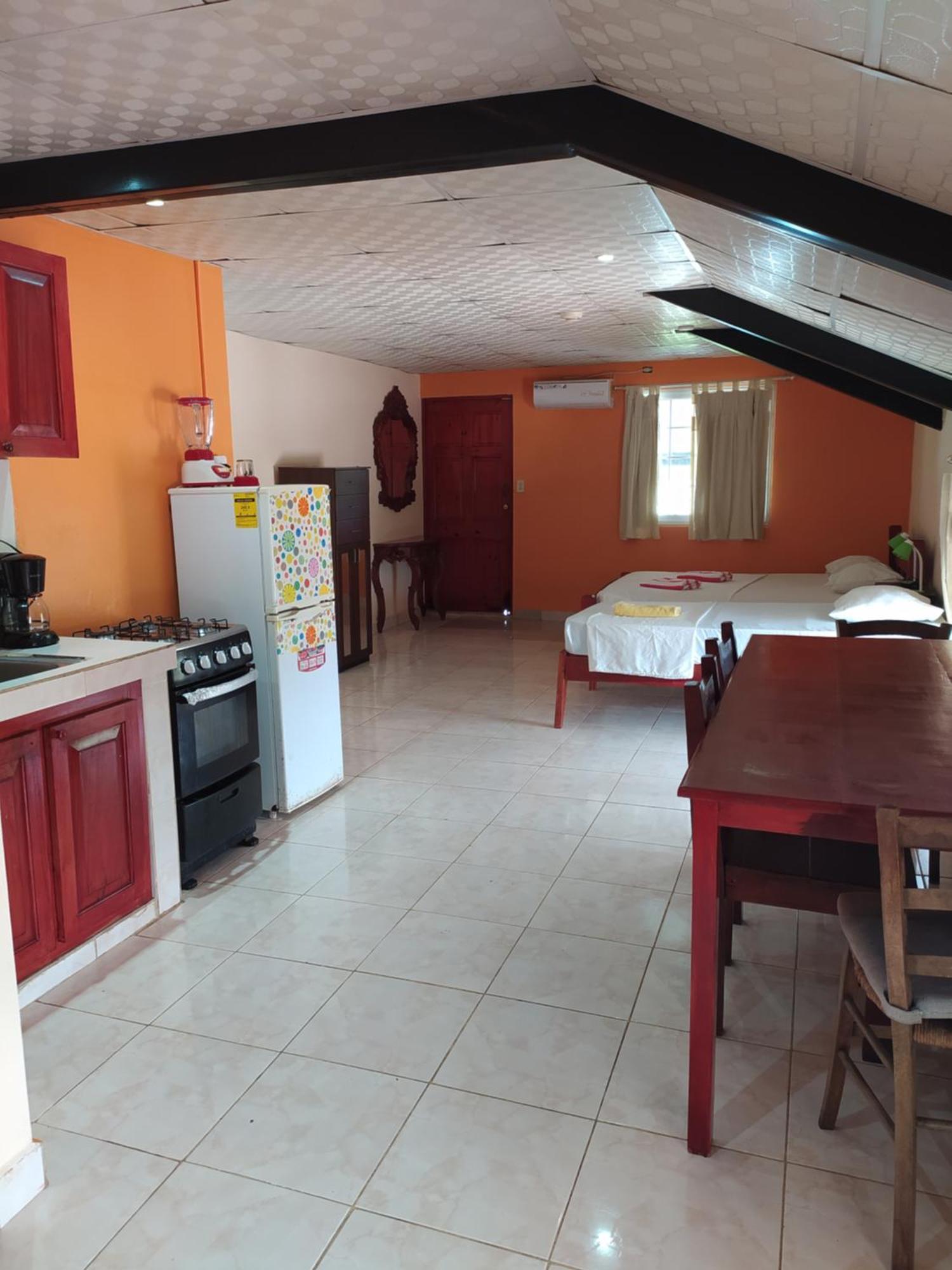 Sun Havens Apartments & Suites Bocas del Toro Exterior photo