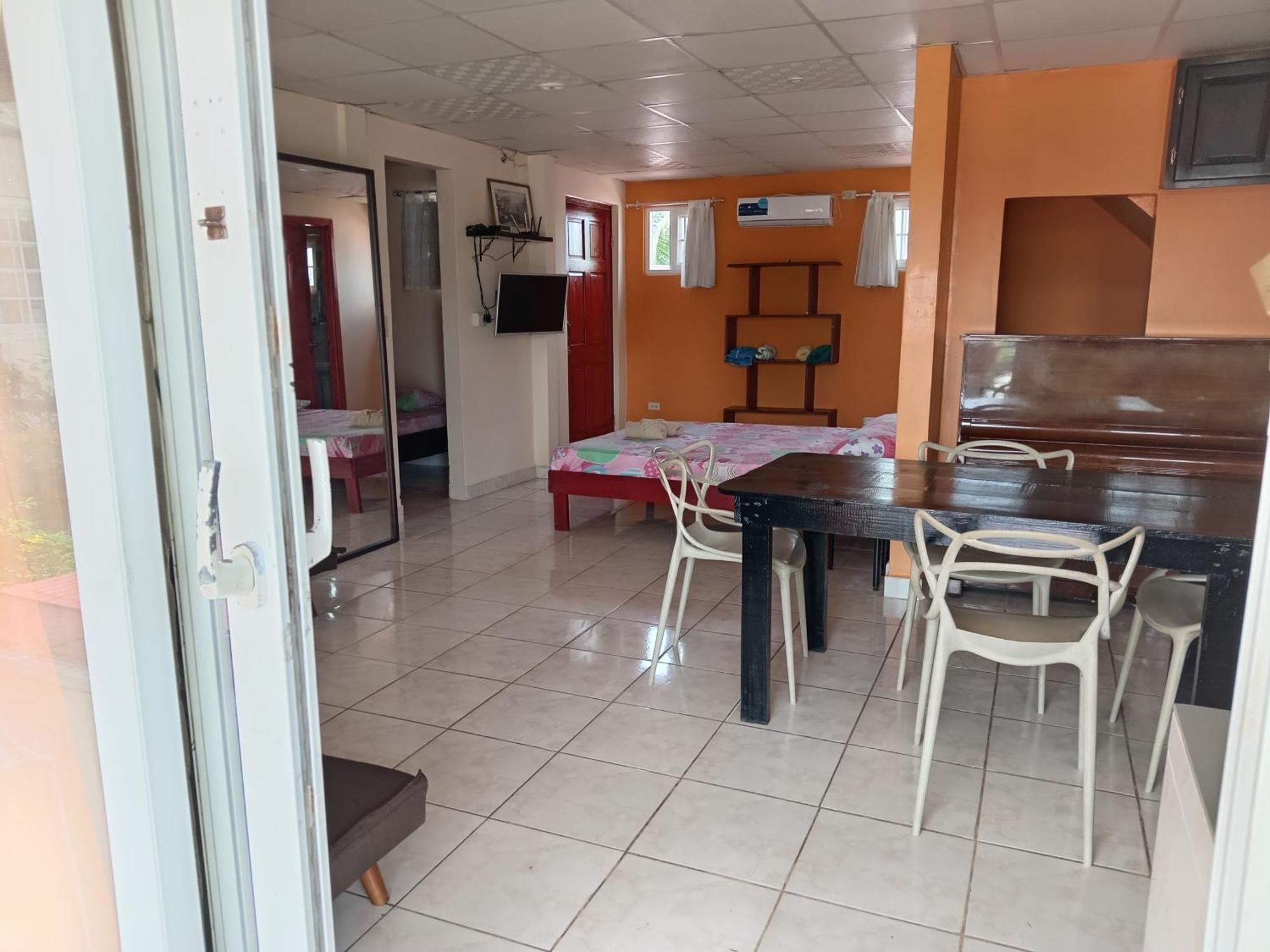 Sun Havens Apartments & Suites Bocas del Toro Exterior photo