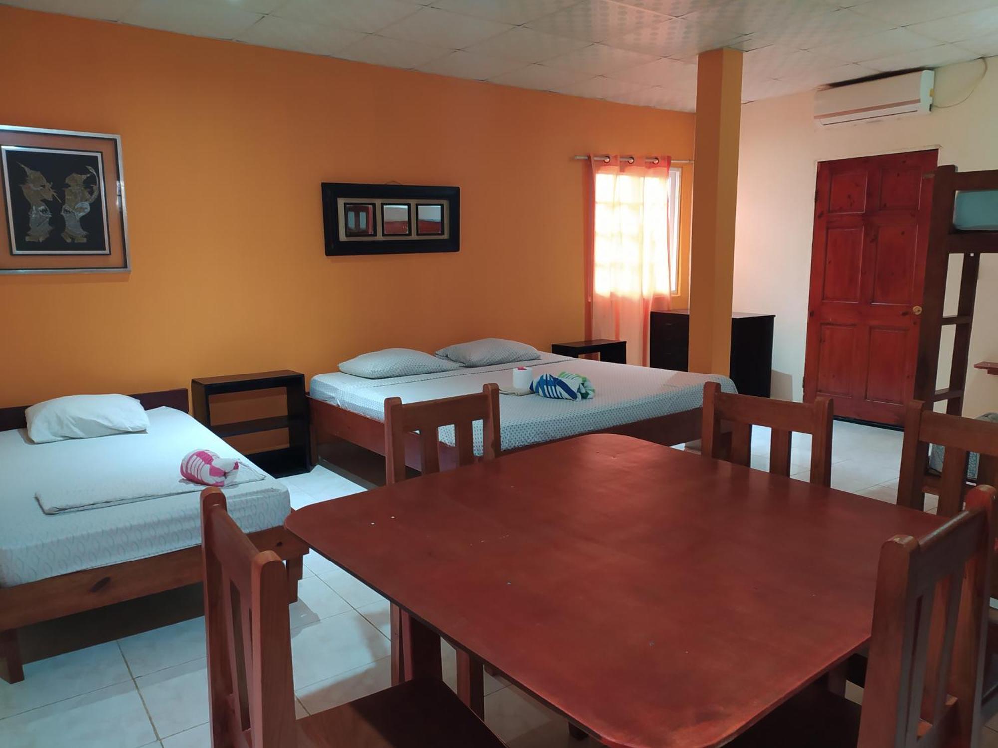 Sun Havens Apartments & Suites Bocas del Toro Exterior photo